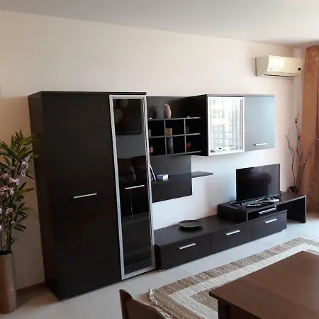 Apartament Grand Kamelia 公寓 阳光海滩